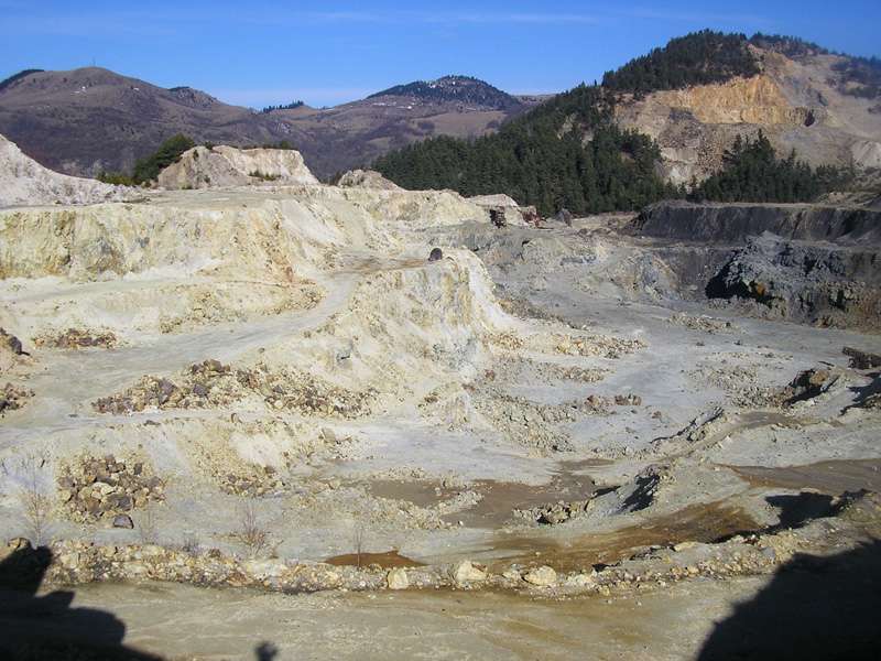 RMGC sells equipment acquired to build gold mine in Romania Romania